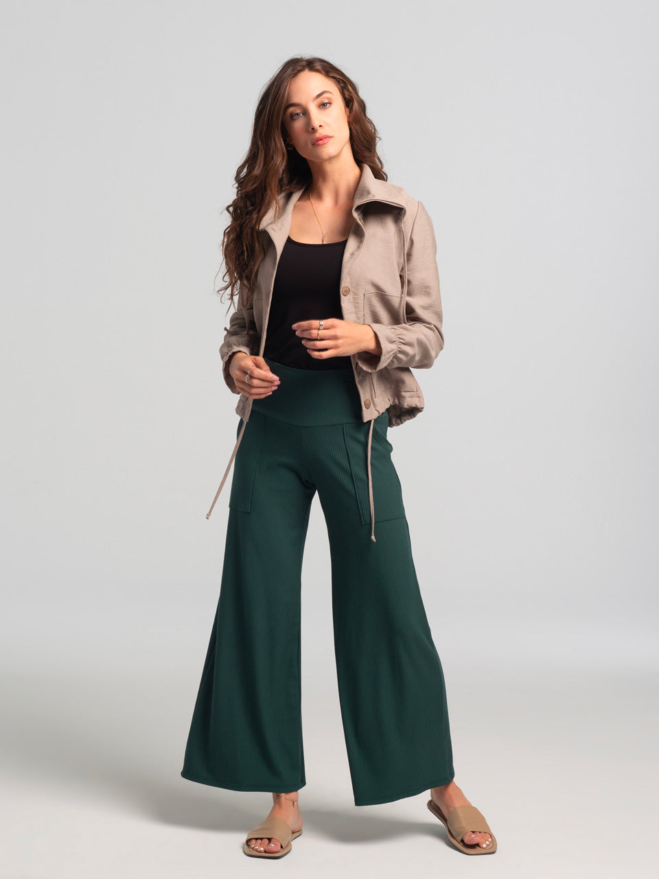 Kollontai Veste Romy fait à Montréal