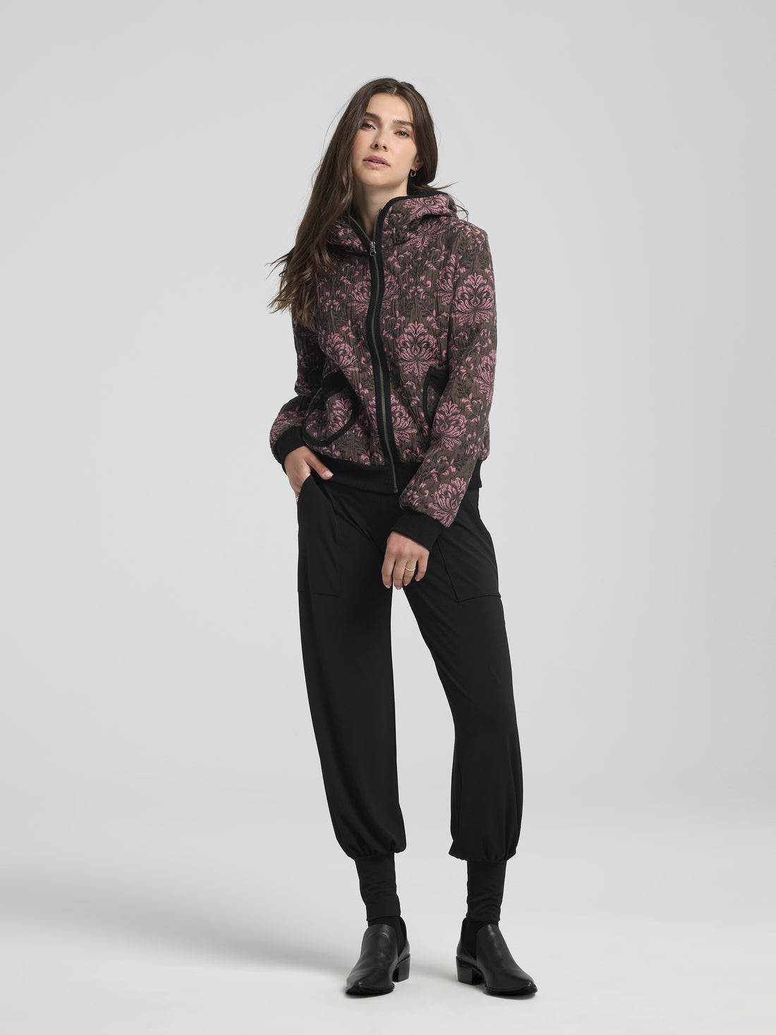 Kollontai Veste Katniss fait à Montréal