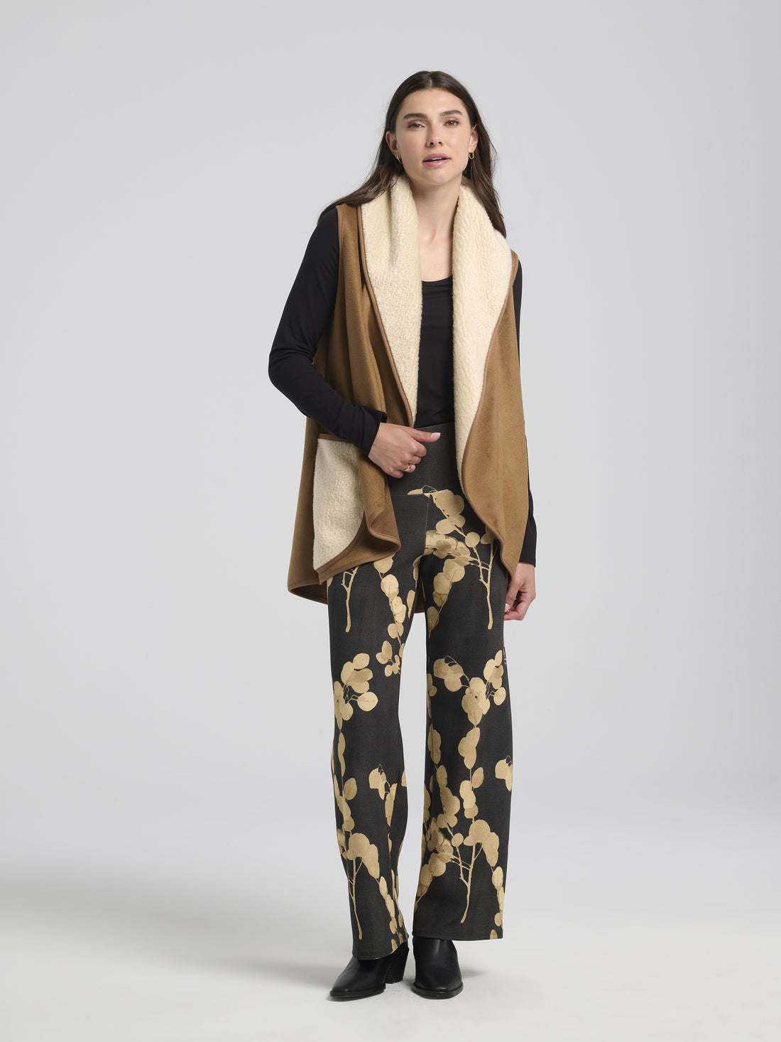 Kollontai Veste Celie fait à Montréal