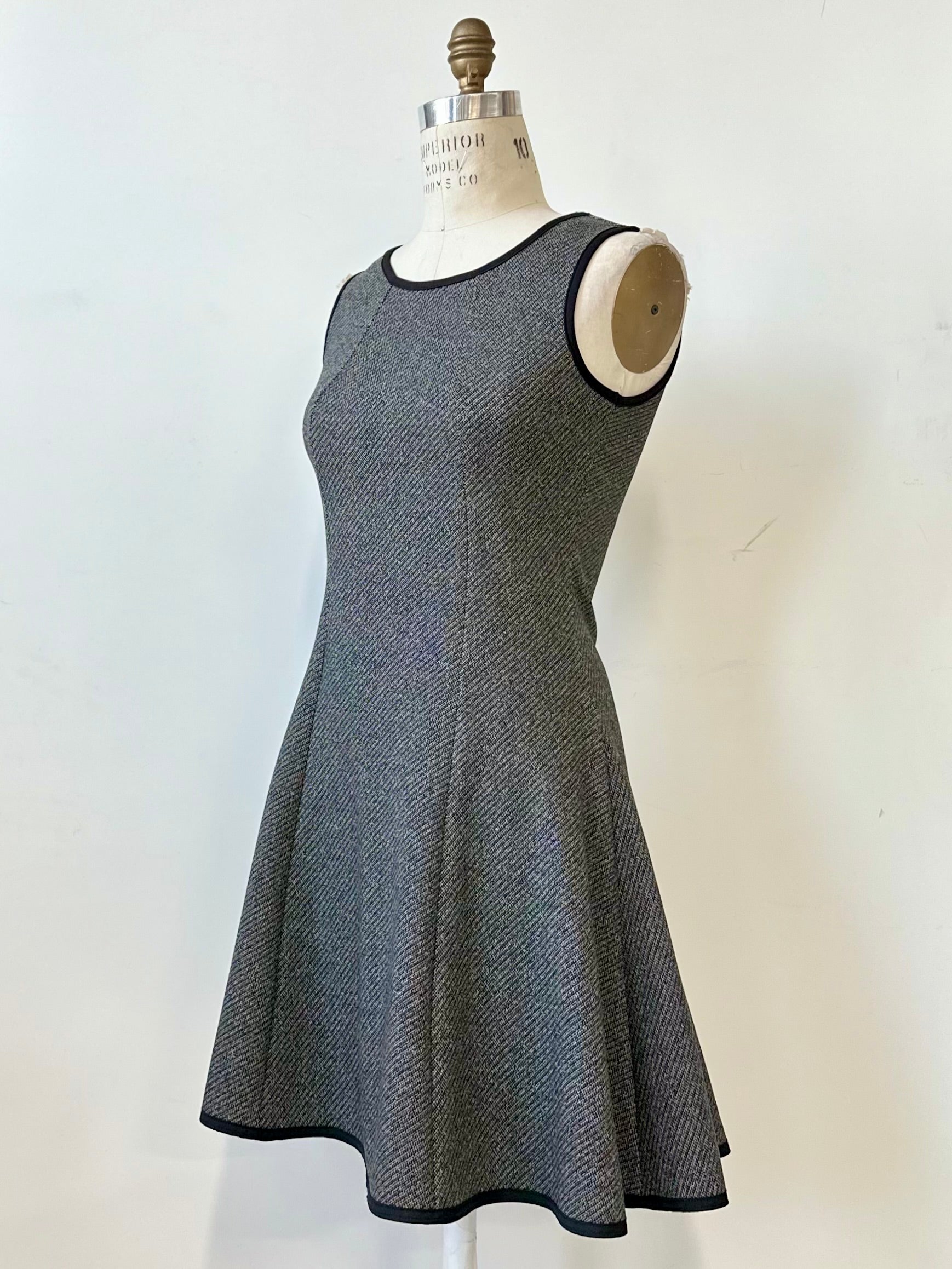 Robe Priestly ***PRÉ-COMMANDE***