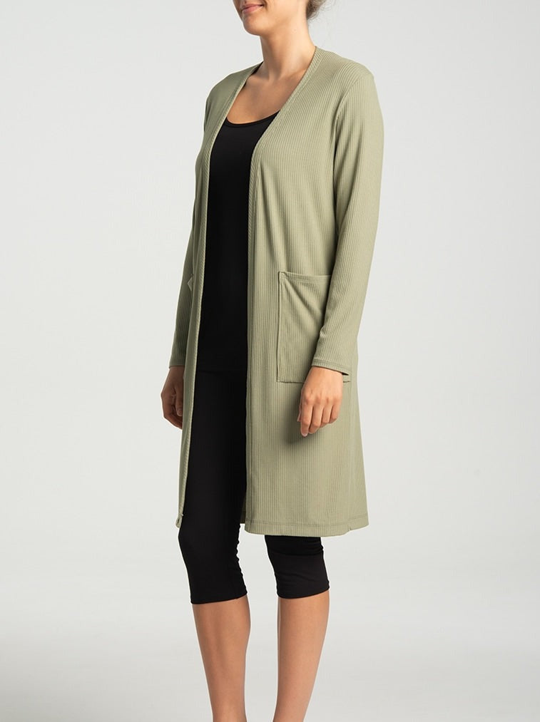 Kollontai Veste Steliski fait à Montréal