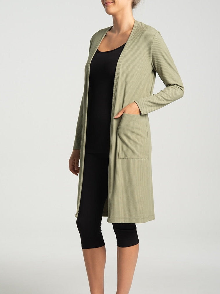 Kollontai Veste Steliski fait à Montréal