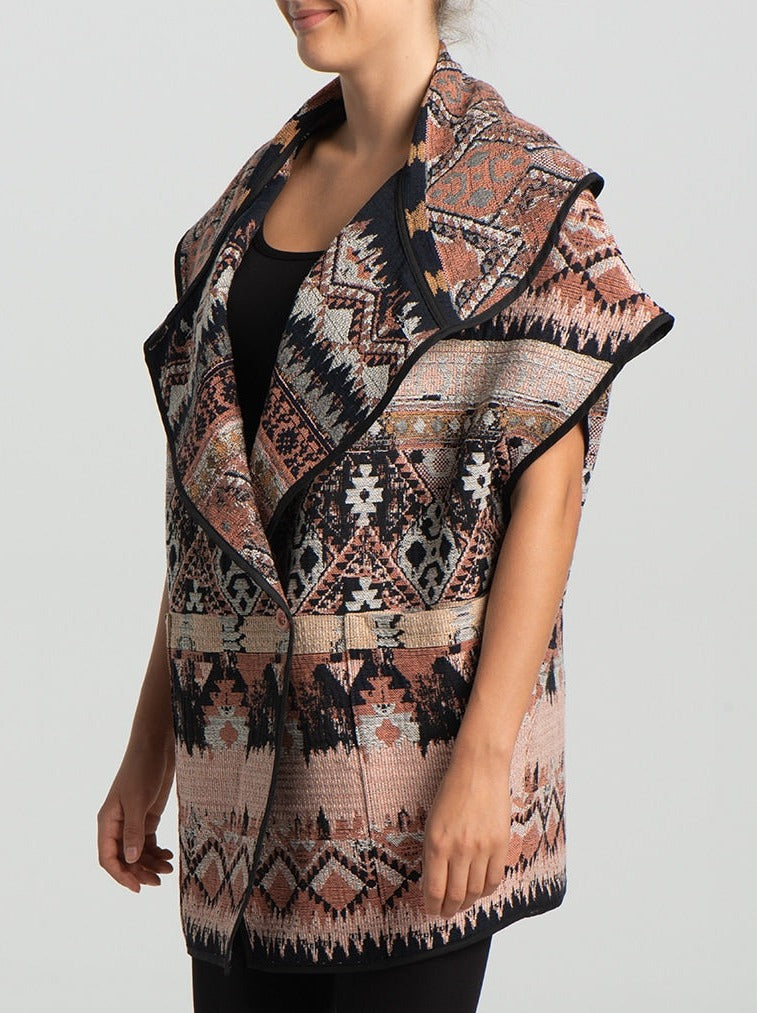 Kollontai Veste Kacie fait à Montréal