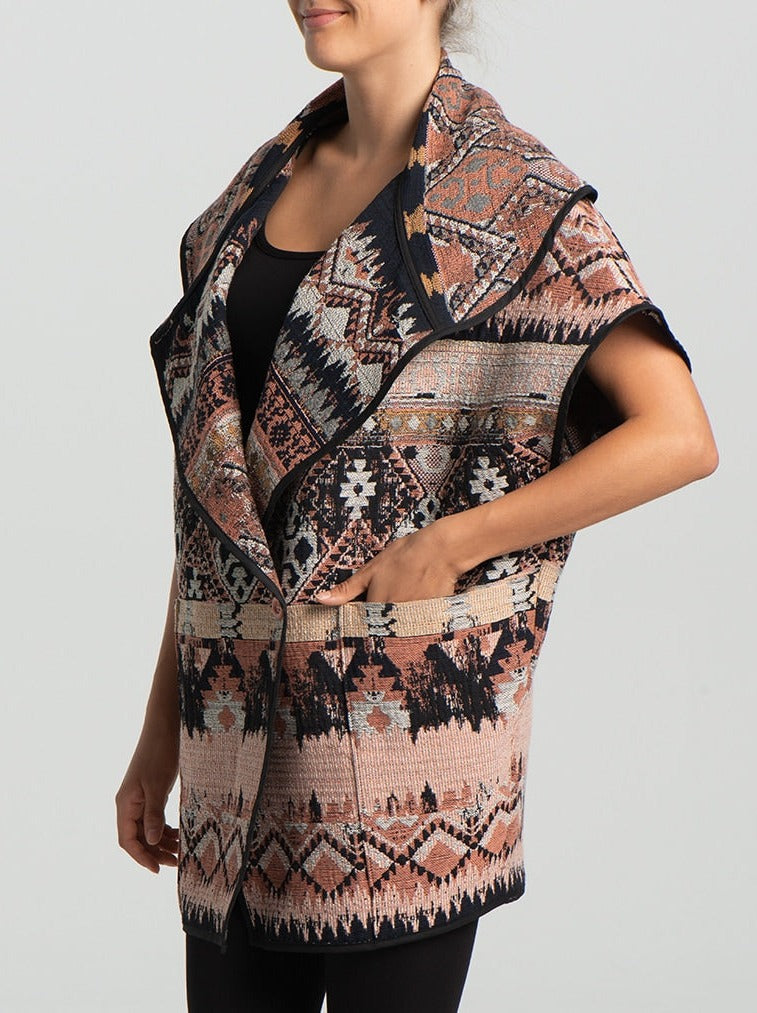 Kollontai Veste Kacie fait à Montréal