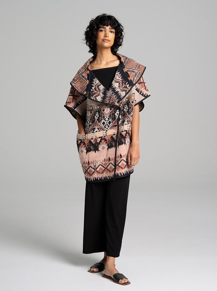 Kollontai Veste Kacie fait à Montréal