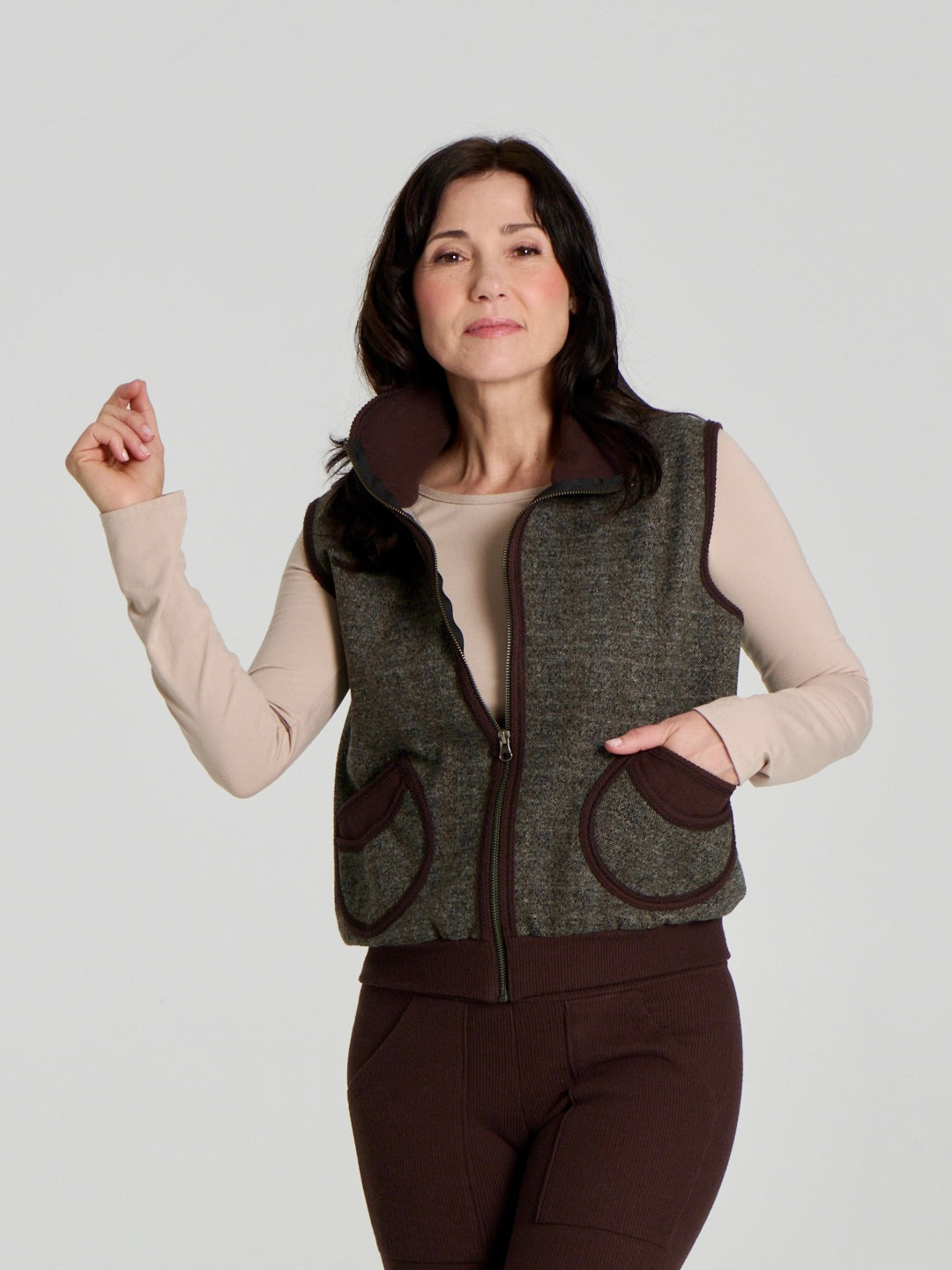 Leanne Vest ***PRE-ORDER***