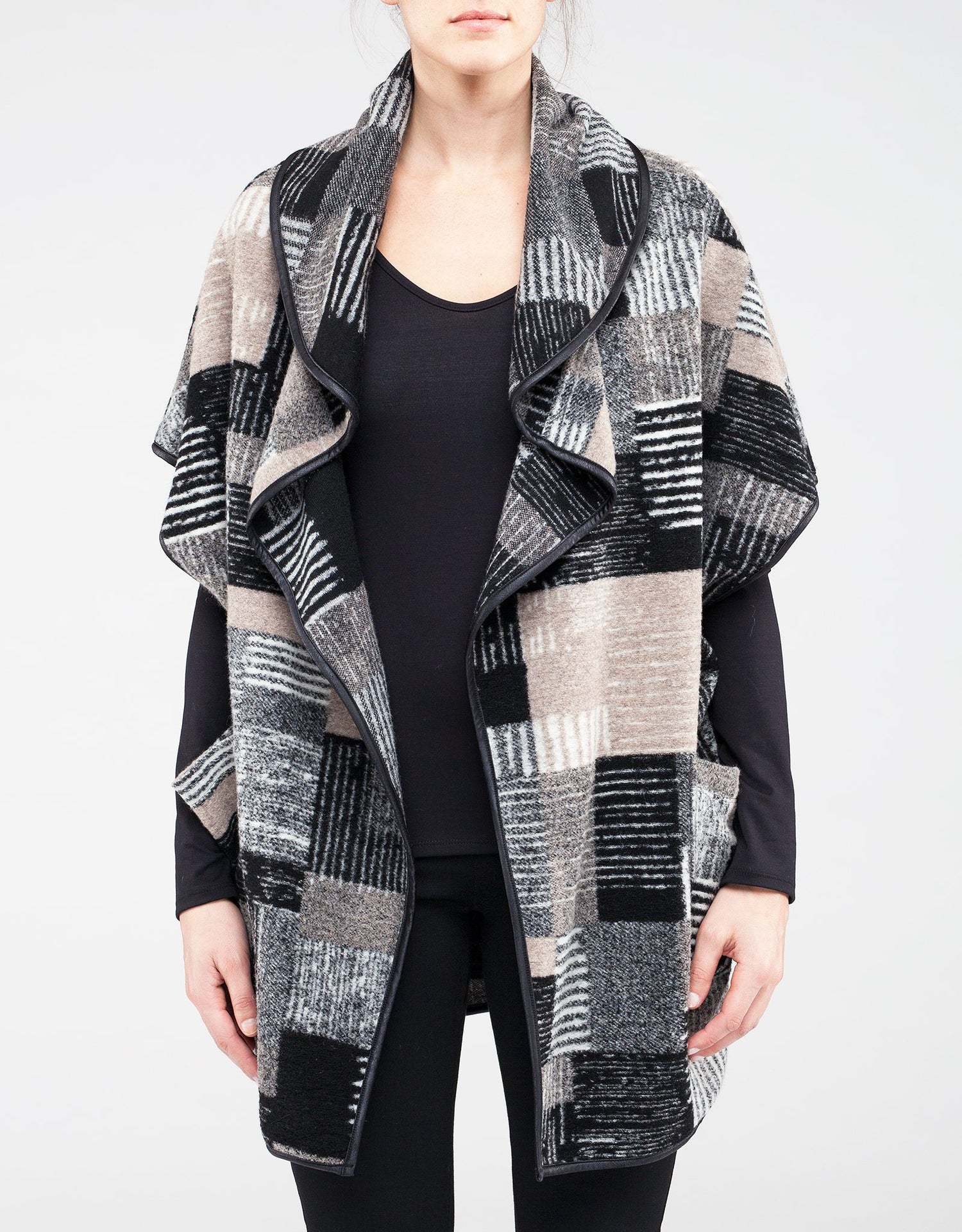 Kollontai Veste Jasmin Beige fait à Montréal